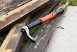 Crescent Impact Nail Puller