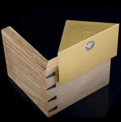 David Barron Magnetic Saw Guide