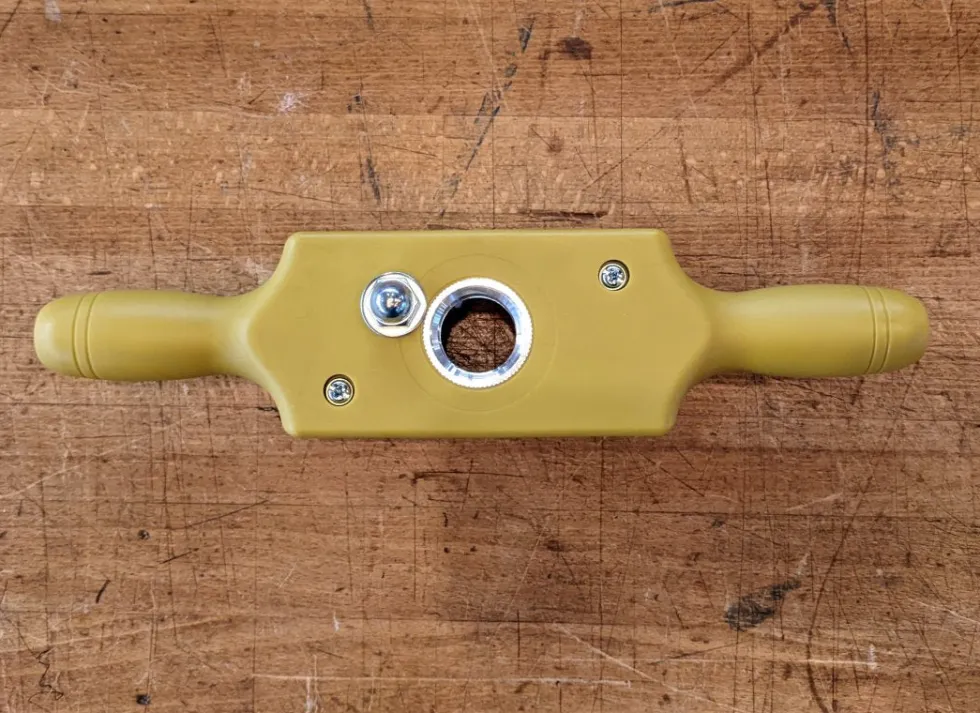 Manual Wood Threader